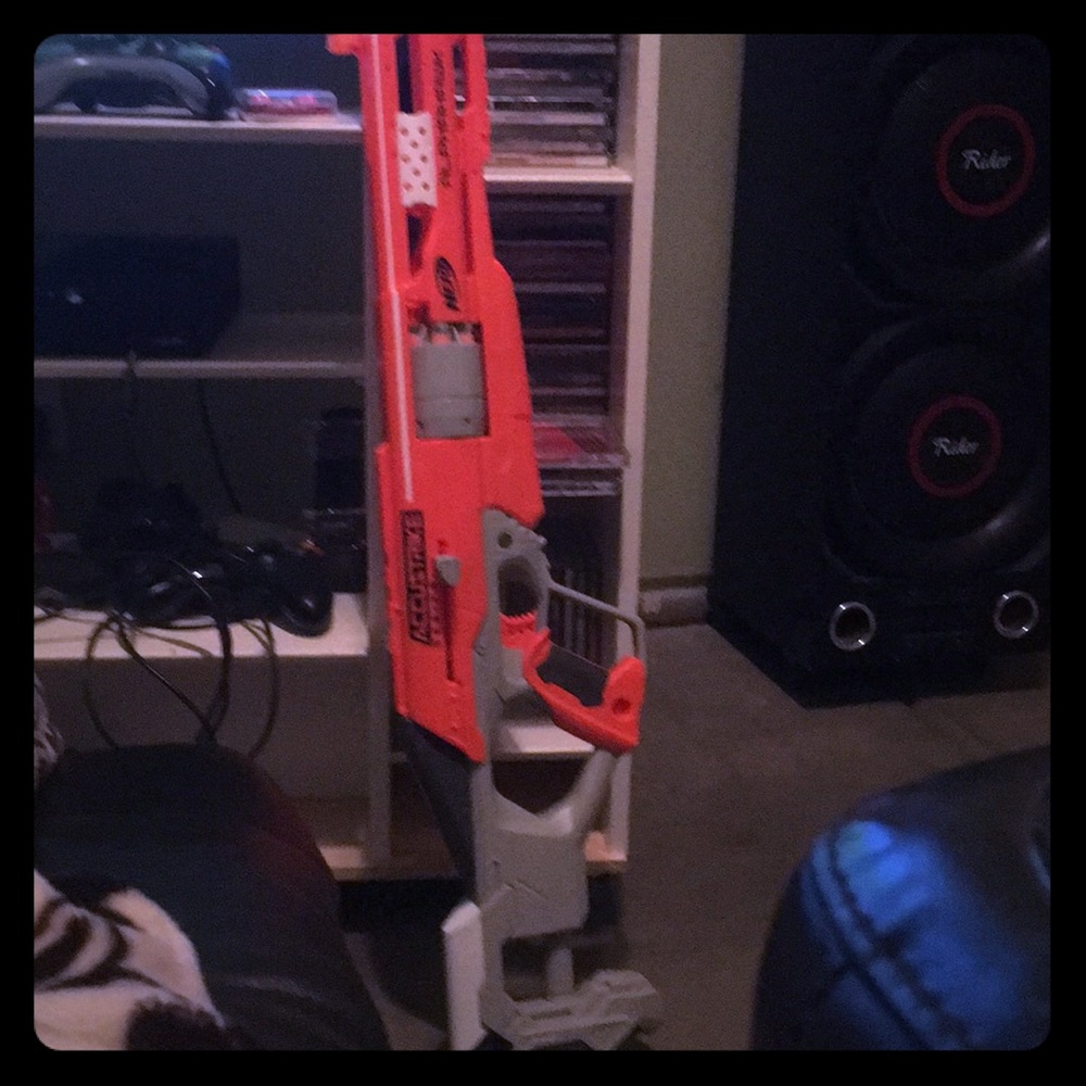 Nerf gun accustrike Alpha Hawk
